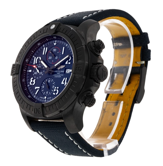 Breitling Super Avenger V13375 Image 2